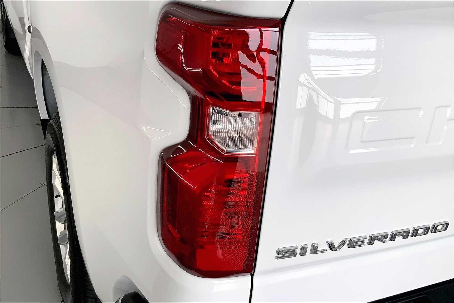 Thumbnail: 2024 Chevrolet Silverado 1500 - 24