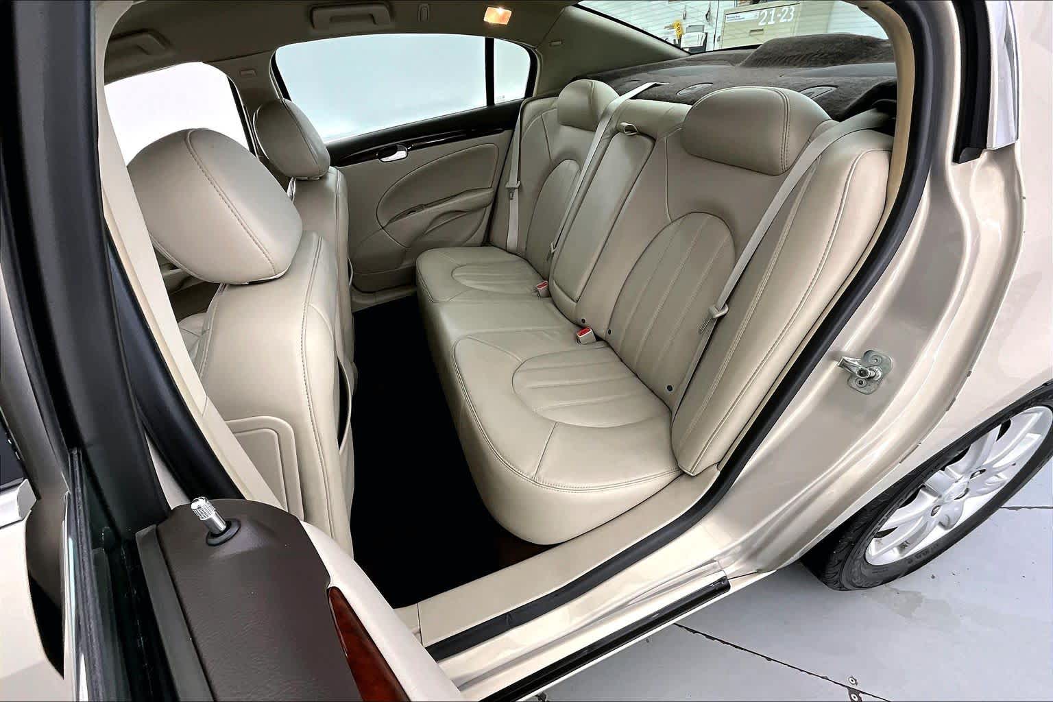 Thumbnail: 2008 Buick Lucerne - 13