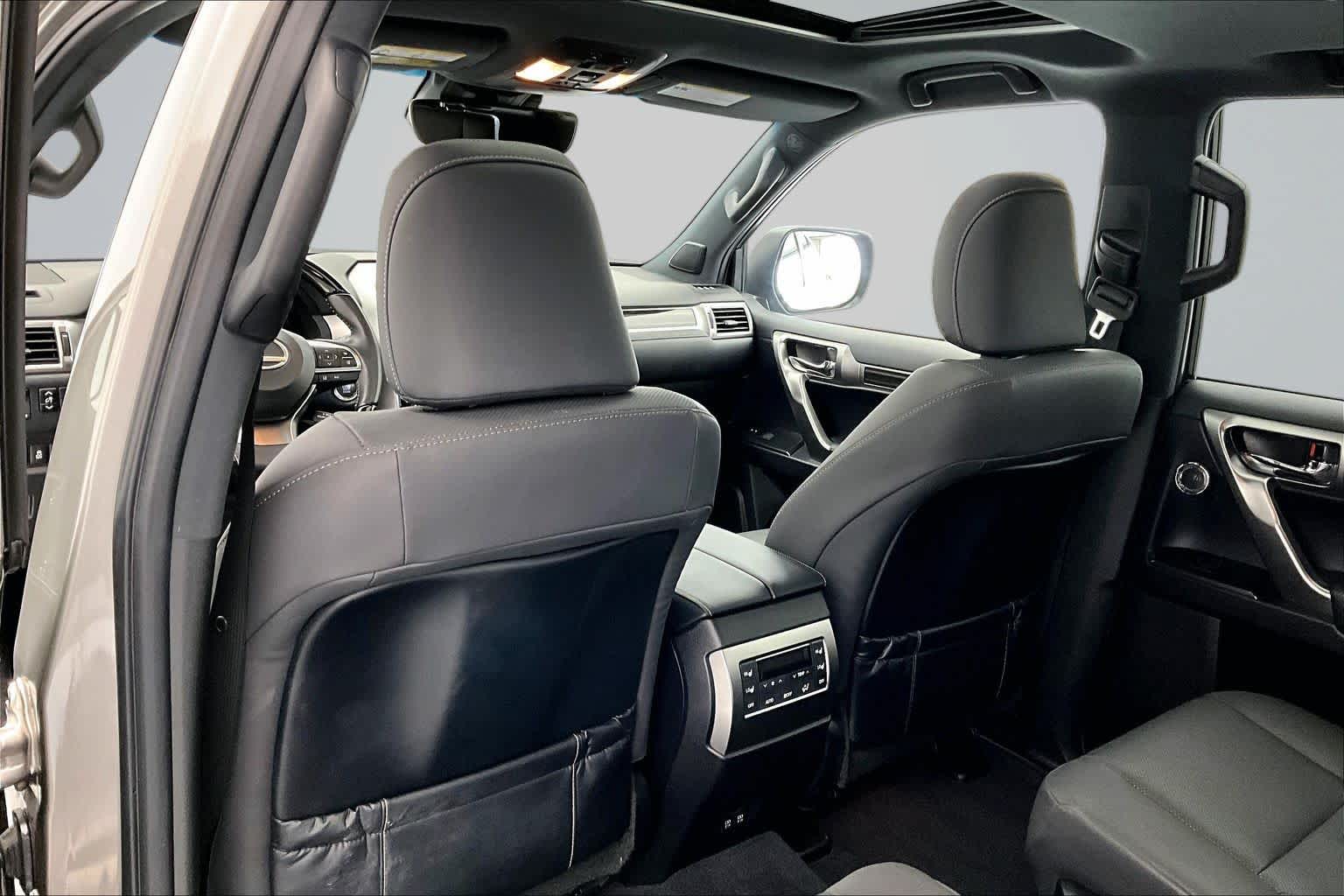 Thumbnail: 2023 Lexus GX - 12