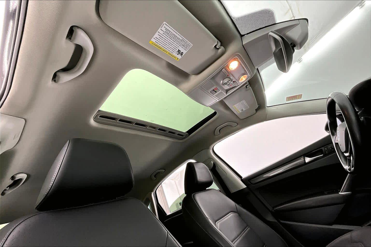 Thumbnail: 2020 Volkswagen Passat - 21