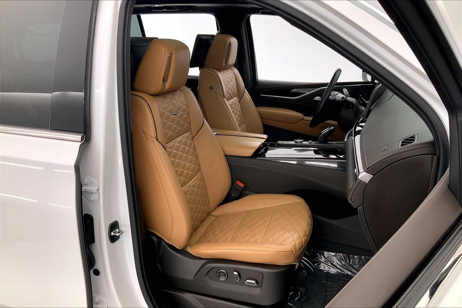 Thumbnail: 2021 Cadillac Escalade - 14