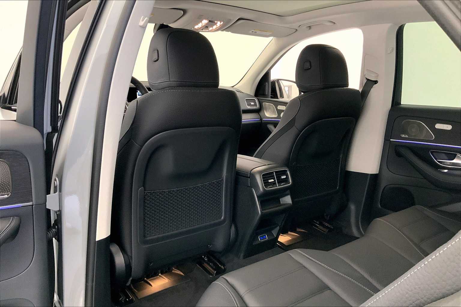 Thumbnail: 2026 Mercedes-Benz GLE - 12