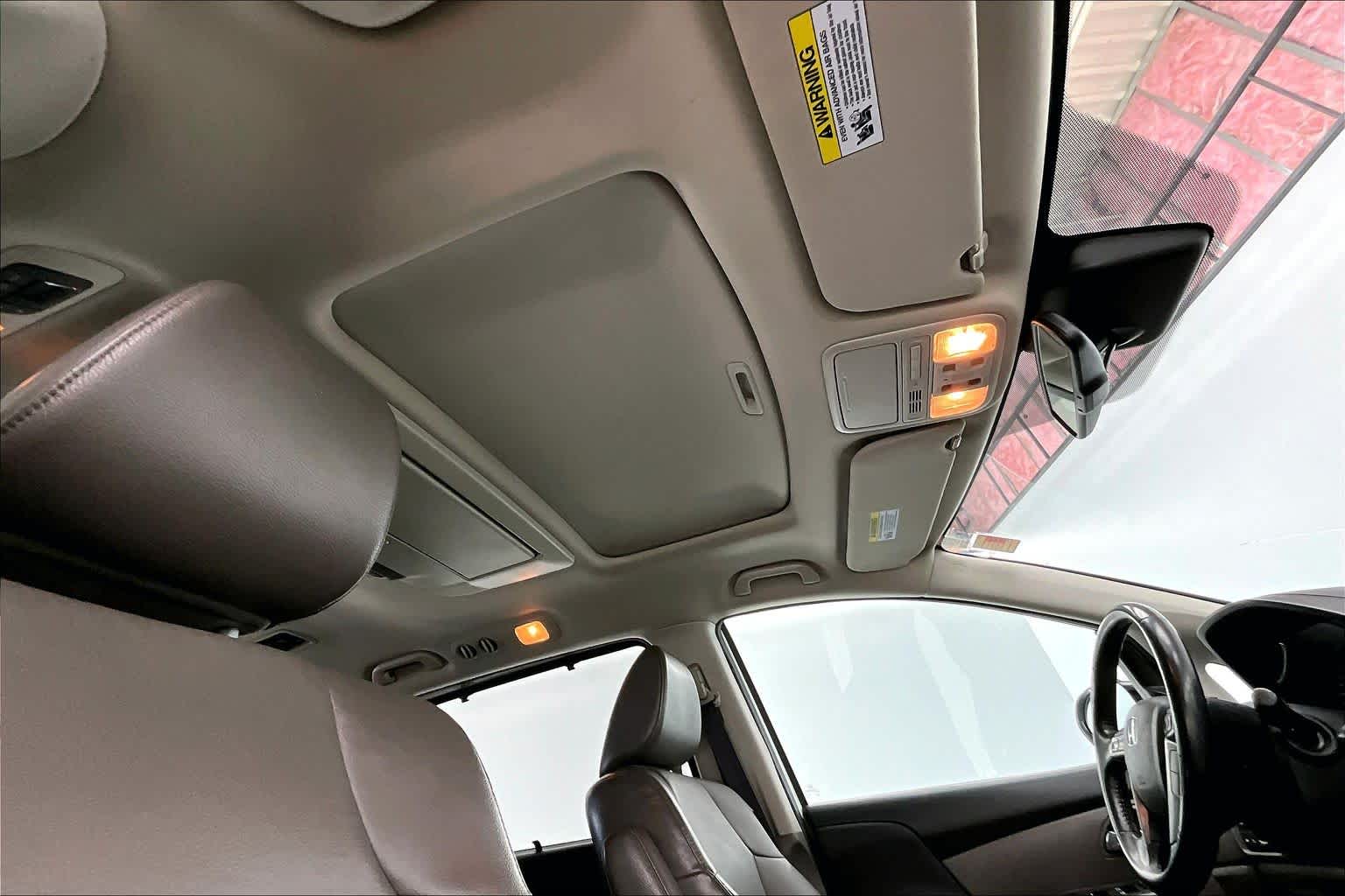 Thumbnail: 2014 Honda Odyssey - 22