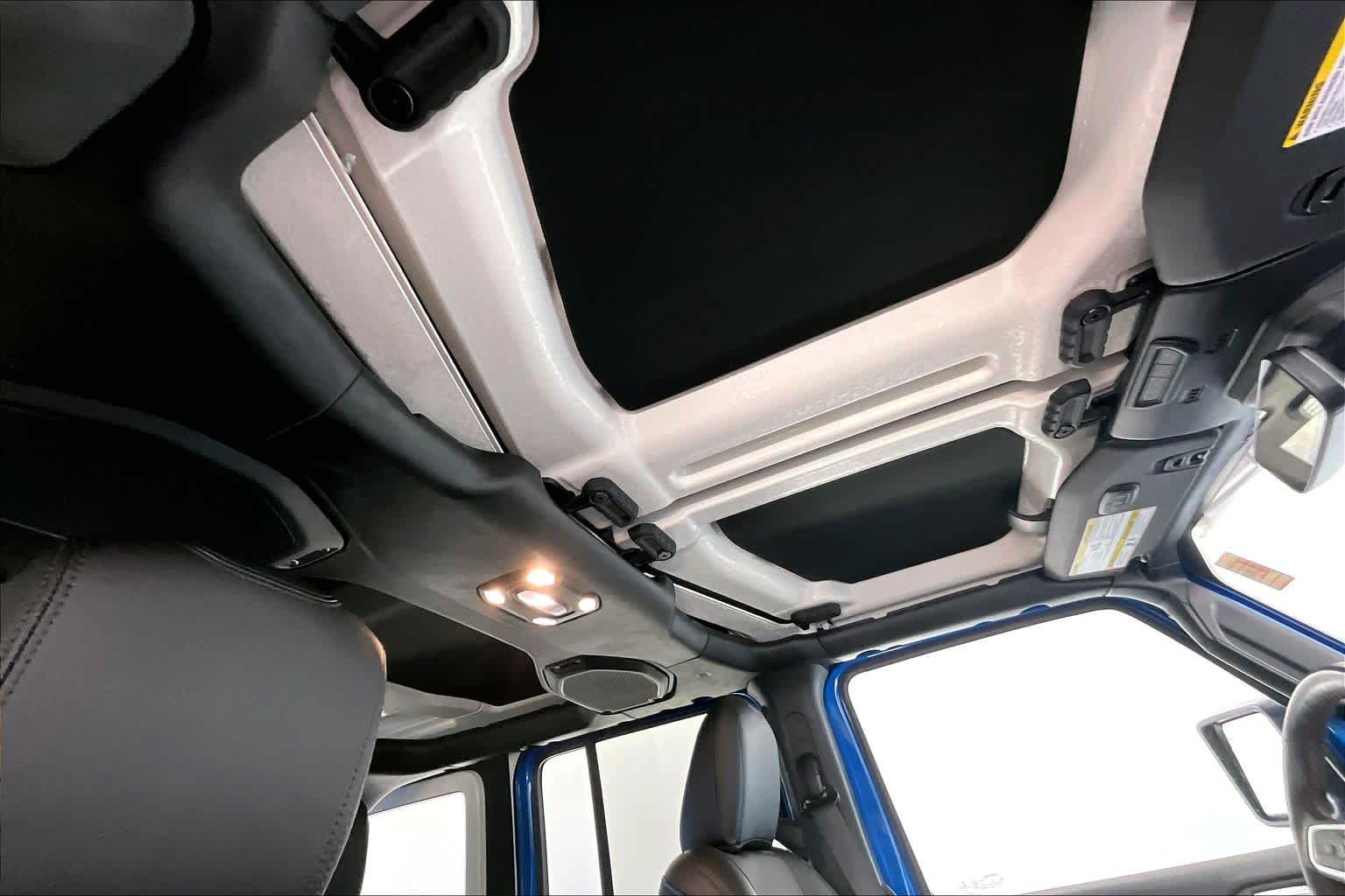 Thumbnail: 2021 Jeep Wrangler - 22