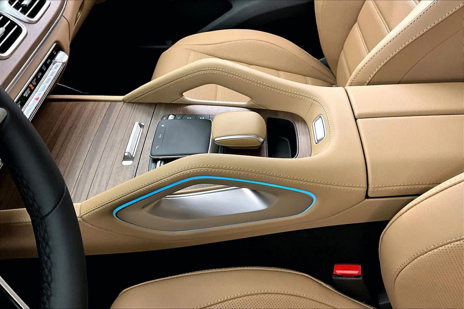 Thumbnail: 2026 Mercedes-Benz GLE - 17