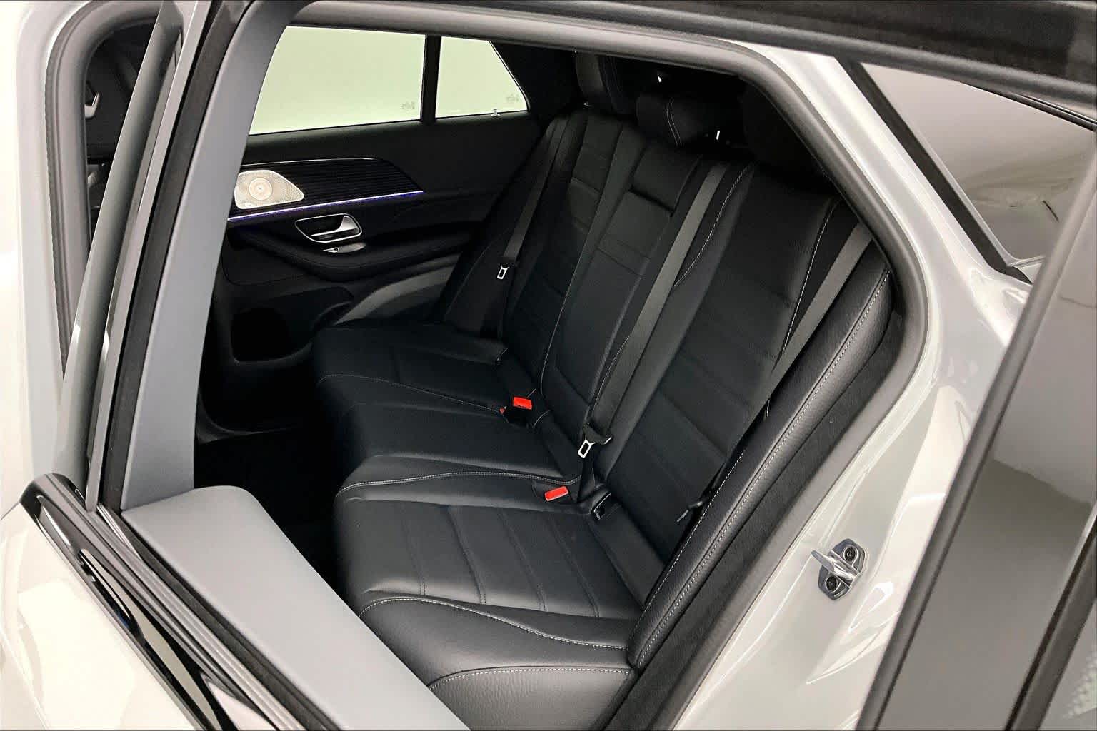 Thumbnail: 2026 Mercedes-Benz GLE - 13