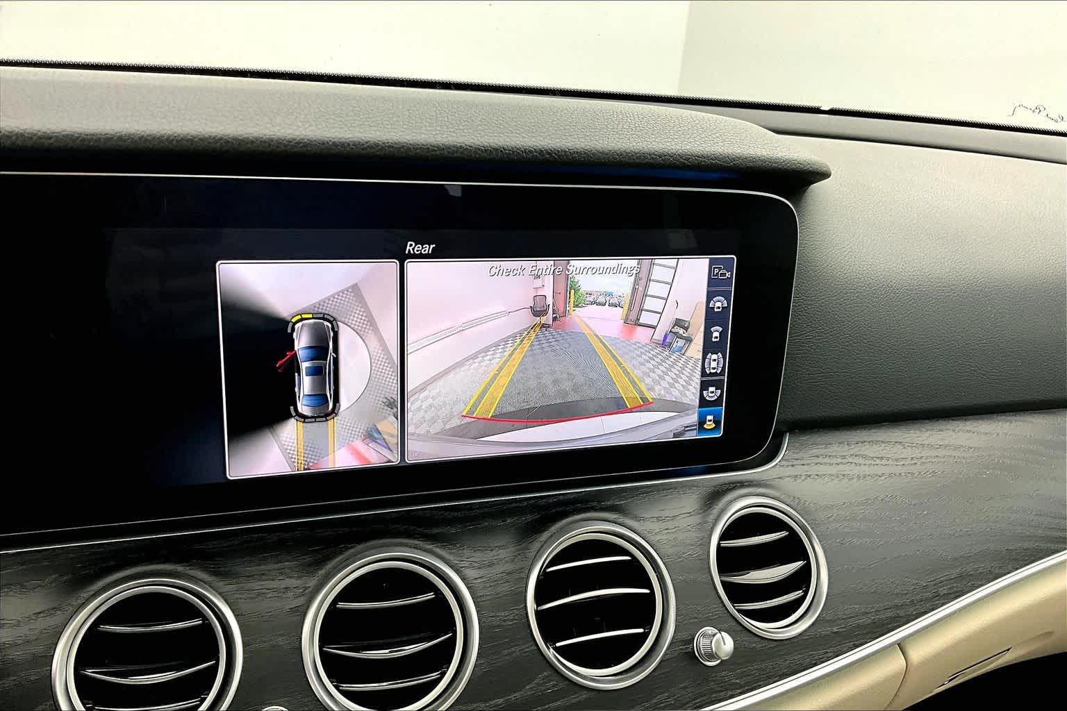 Thumbnail: 2019 Mercedes-Benz E-Class - 21
