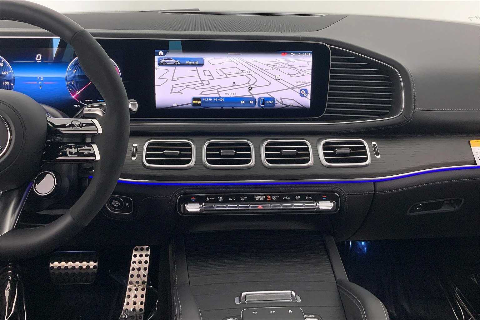 Thumbnail: 2025 Mercedes-Benz GLE - 16