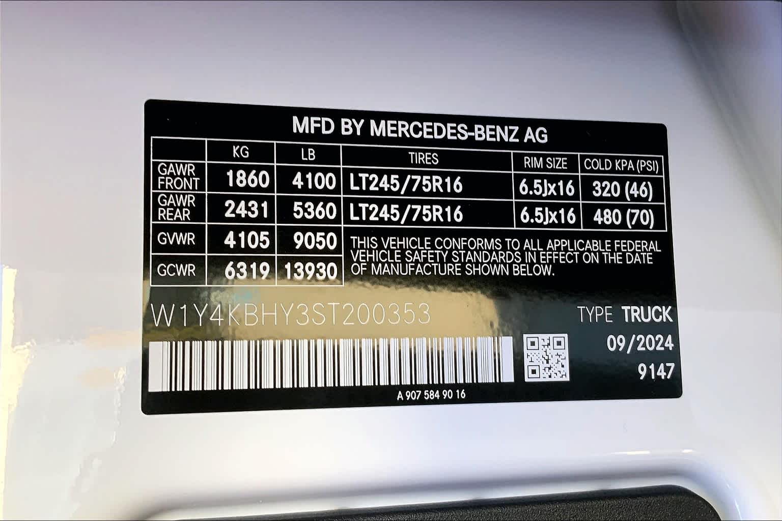 Thumbnail: 2025 Mercedes-Benz Sprinter - 24