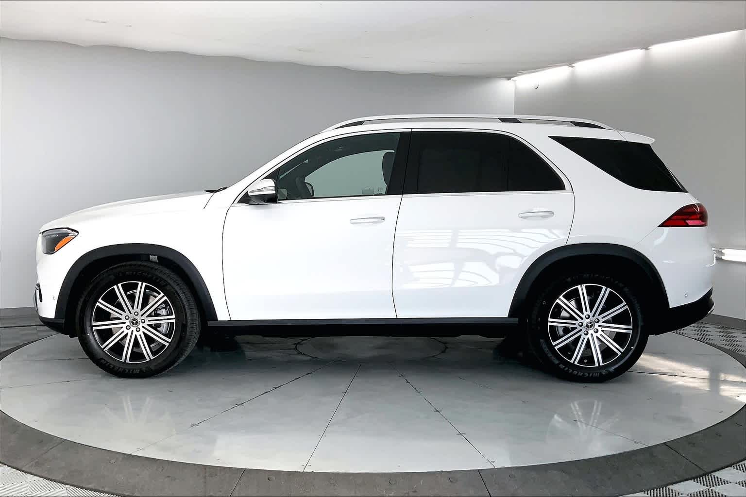 Thumbnail: 2025 Mercedes-Benz GLE - 3