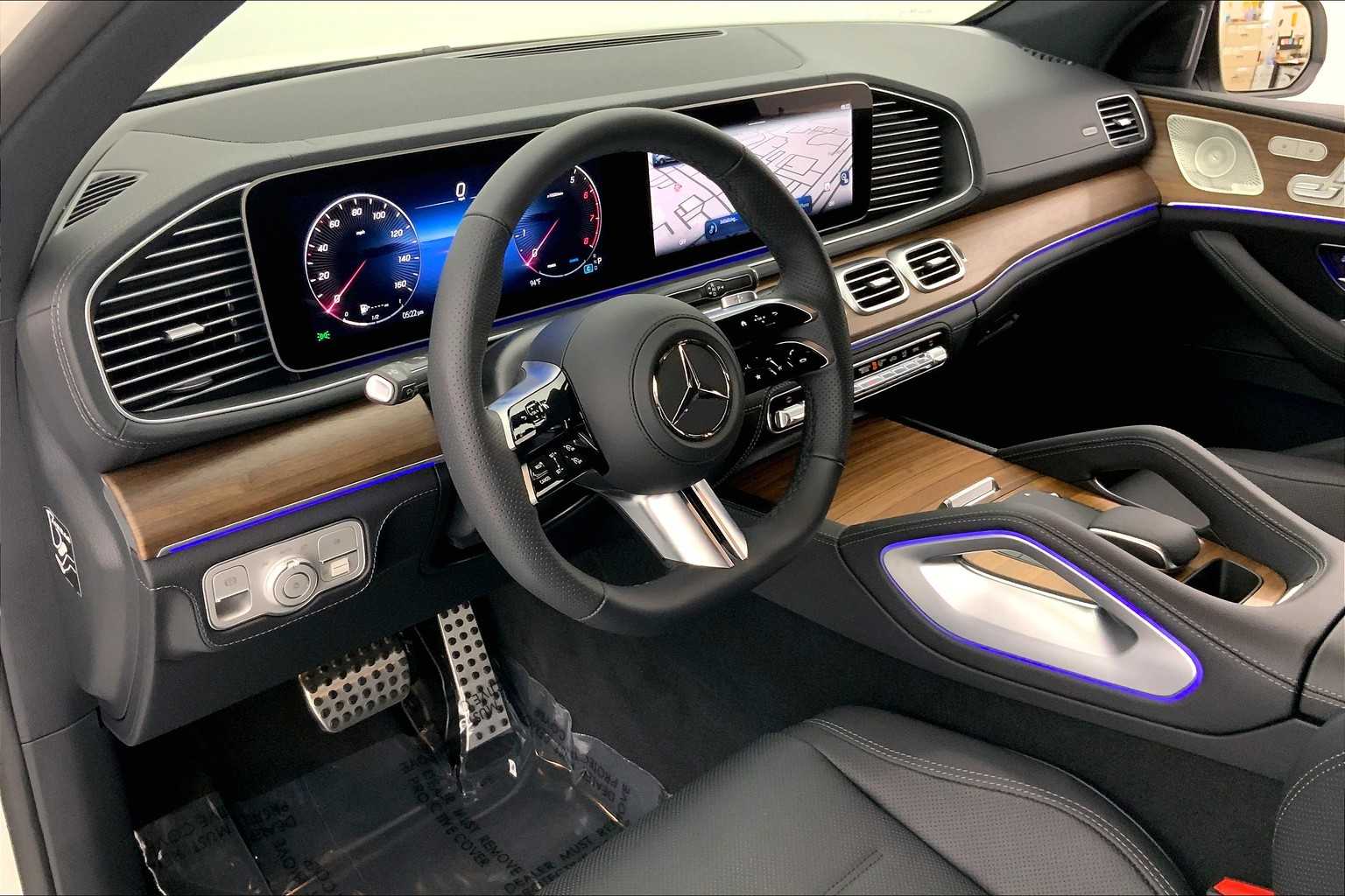 Thumbnail: 2025 Mercedes-Benz GLE - 2