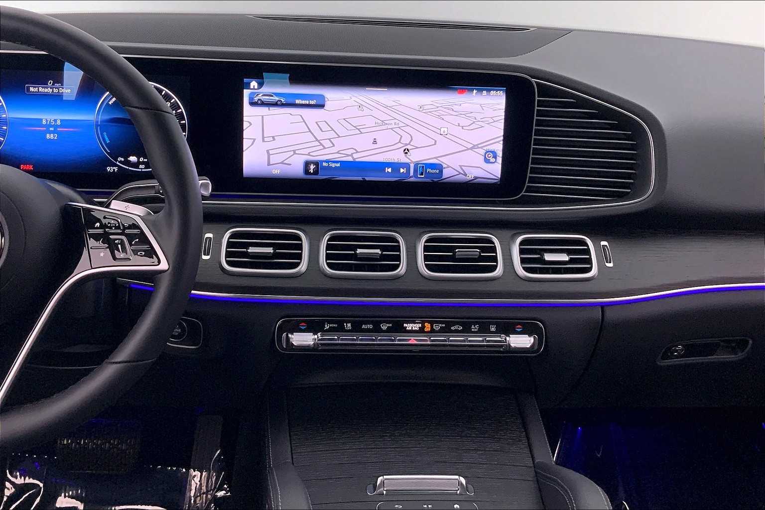 Thumbnail: 2025 Mercedes-Benz GLE - 16