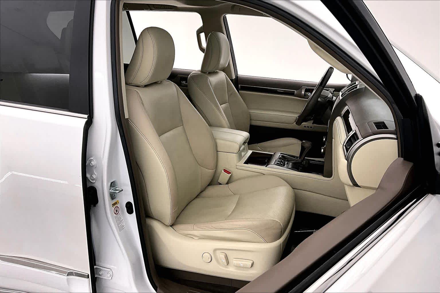 Thumbnail: 2019 Lexus GX - 14