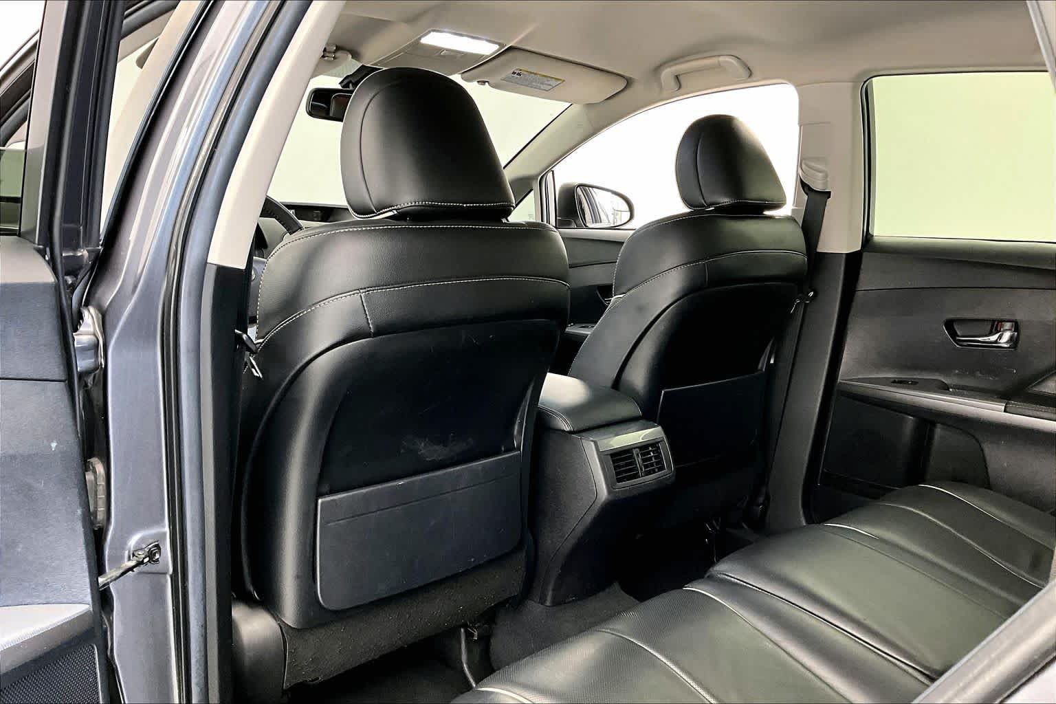 Thumbnail: 2015 Toyota Venza - 12