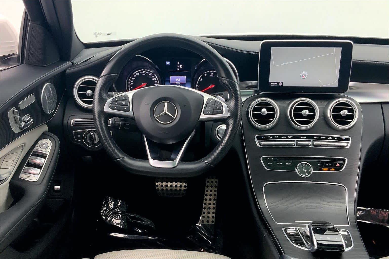 Thumbnail: 2015 Mercedes-Benz C-Class - 15