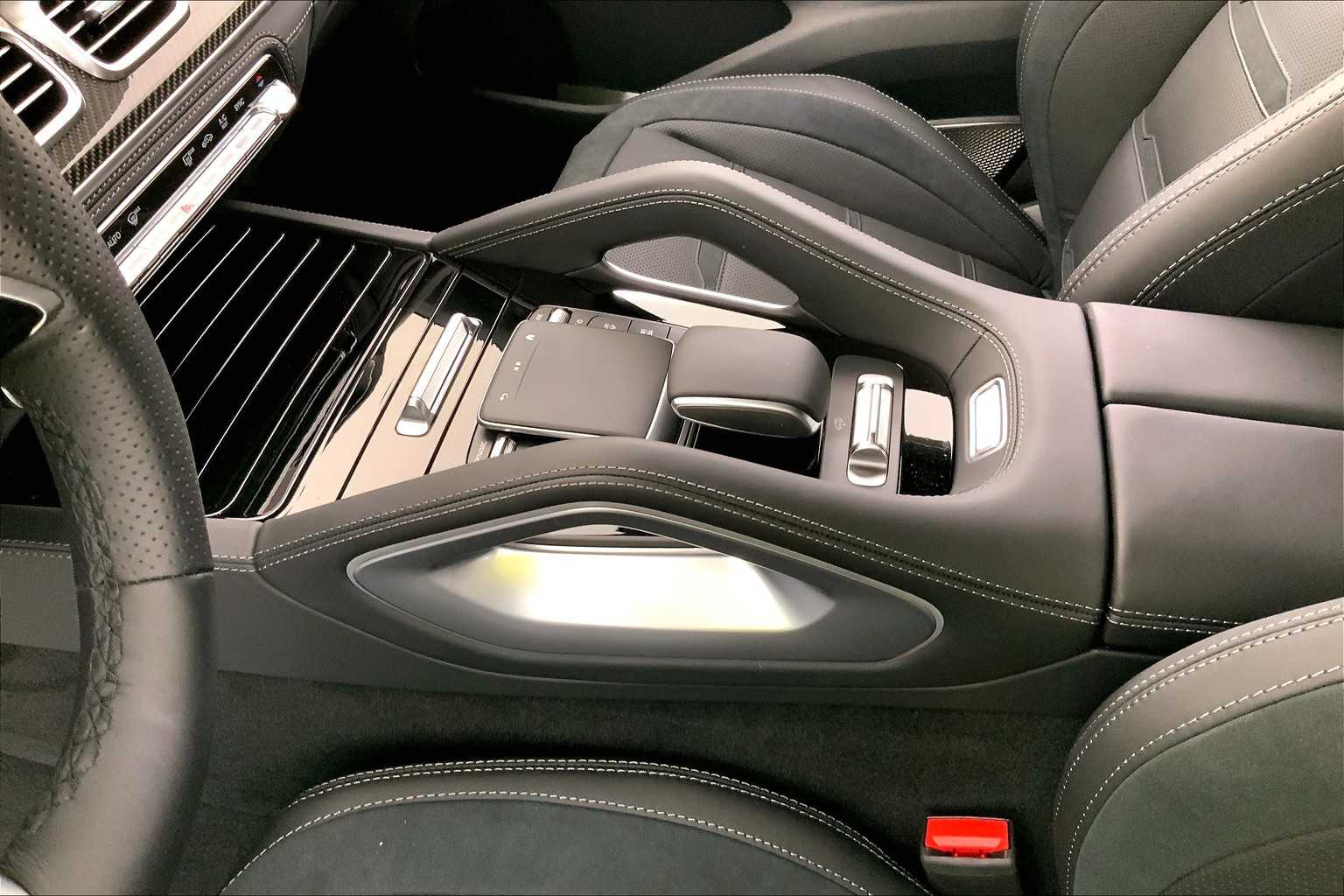 Thumbnail: 2026 Mercedes-Benz GL-Class - 17