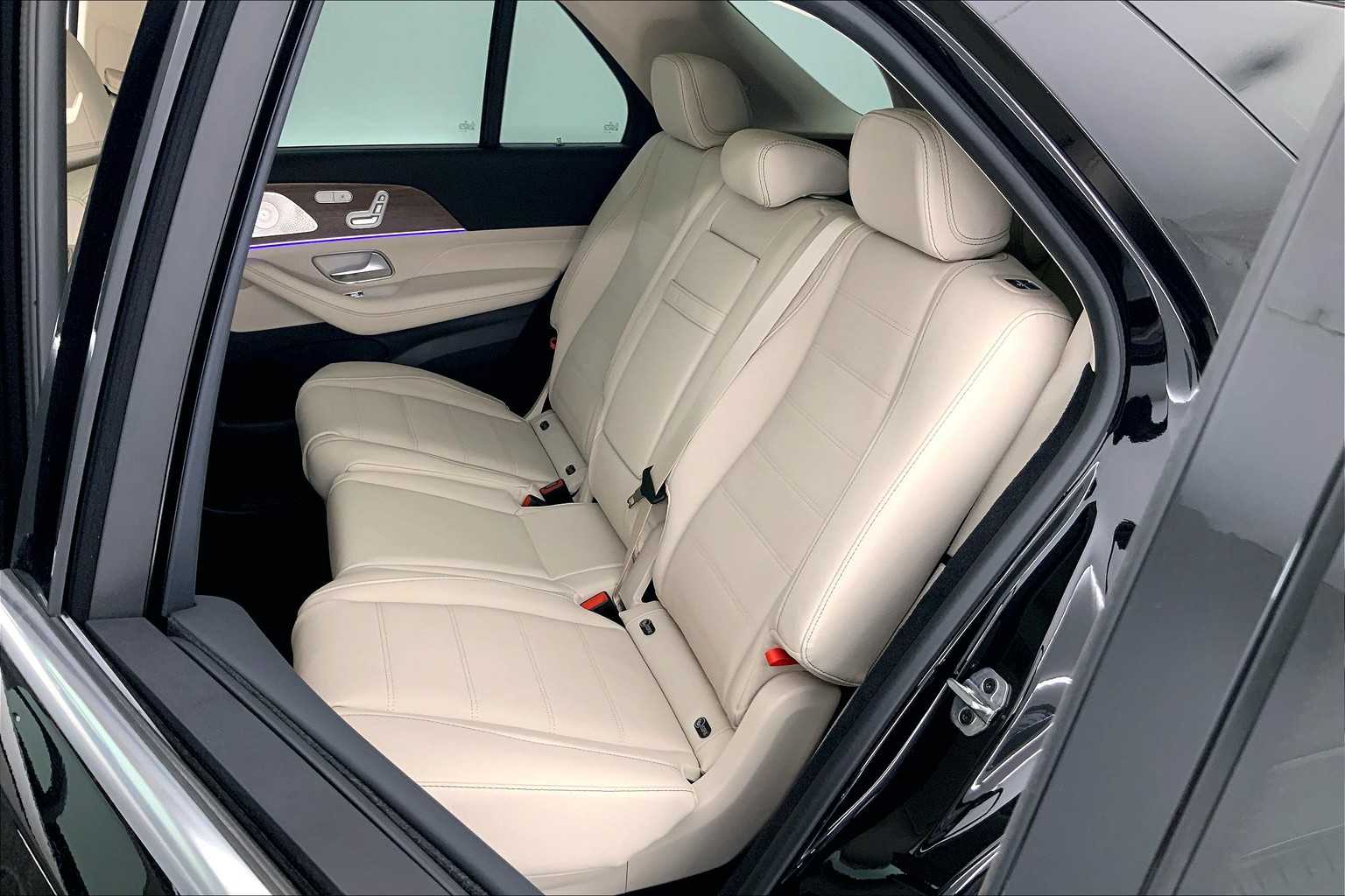 Thumbnail: 2026 Mercedes-Benz GLE - 13