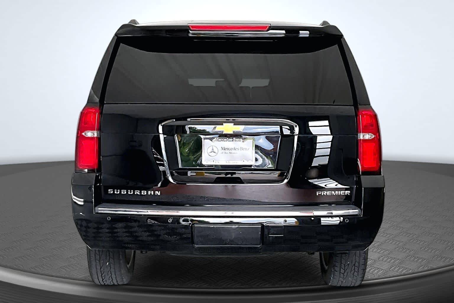Thumbnail: 2019 Chevrolet Suburban - 4