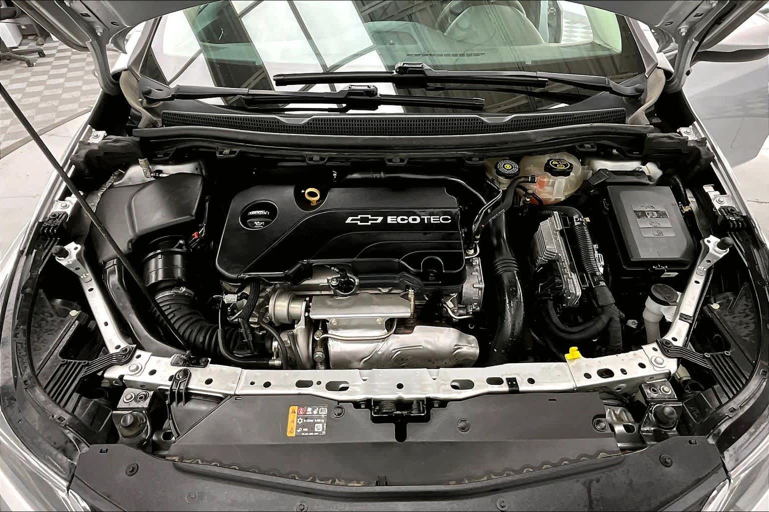 Thumbnail: 2018 Chevrolet Cruze - 9