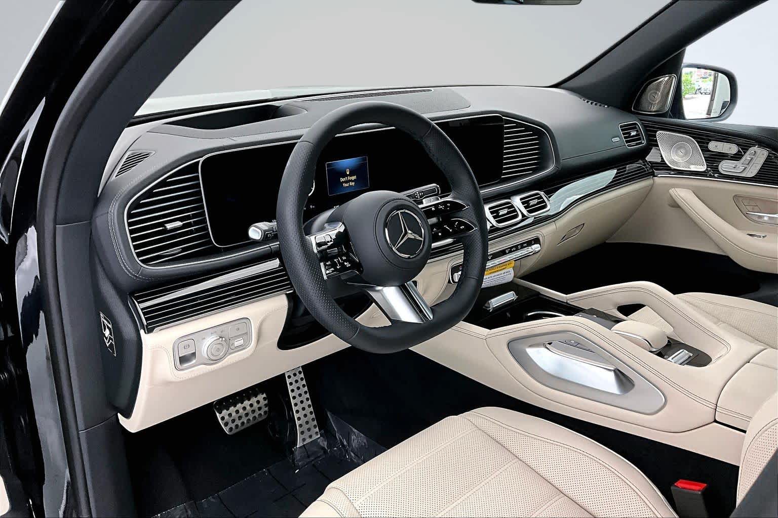 Thumbnail: 2026 Mercedes-Benz GLS - 2