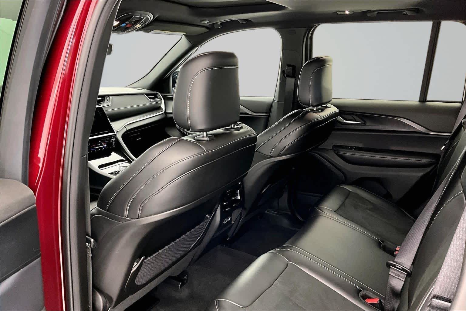 Thumbnail: 2025 Jeep Grand Cherokee - 11