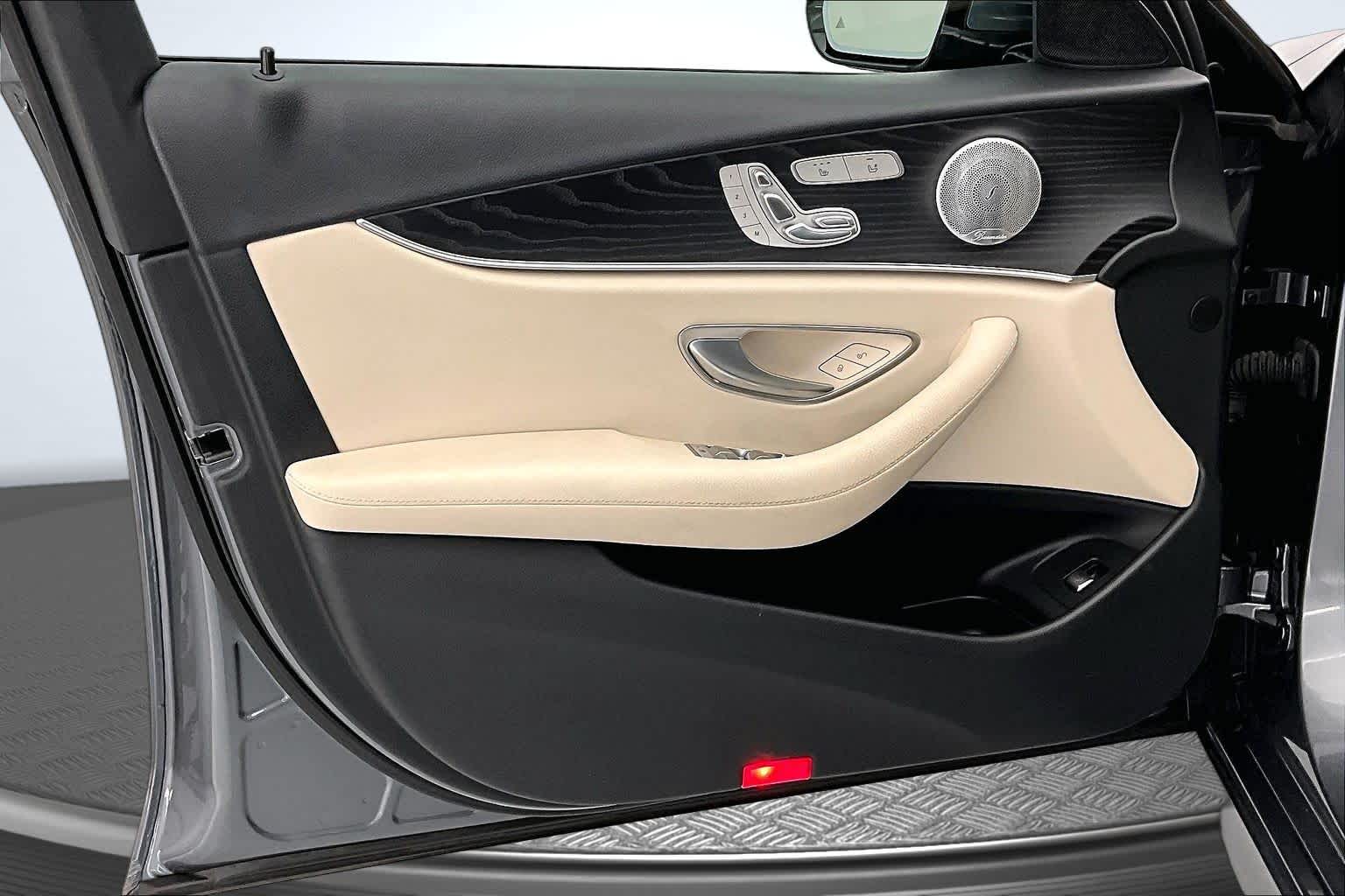 Thumbnail: 2019 Mercedes-Benz E-Class - 23