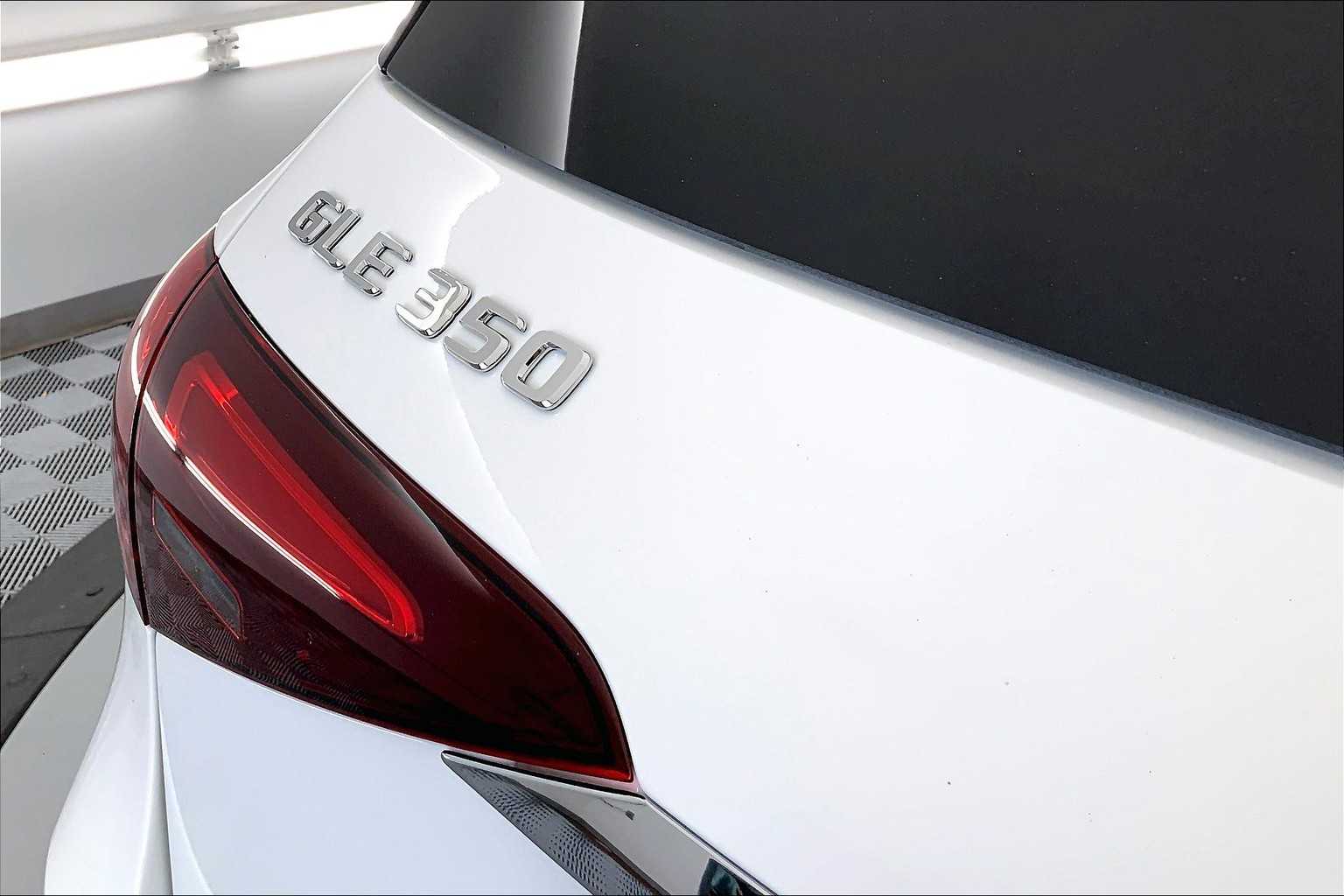 Thumbnail: 2026 Mercedes-Benz GLE - 7