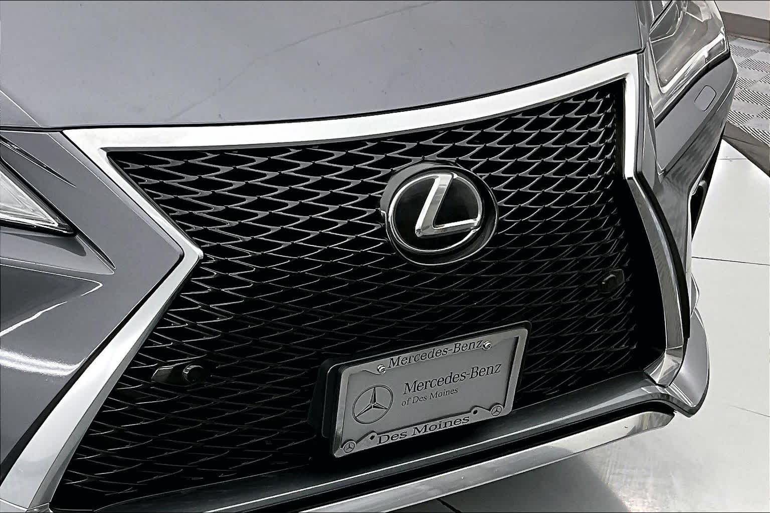 Thumbnail: 2017 Lexus RX - 26