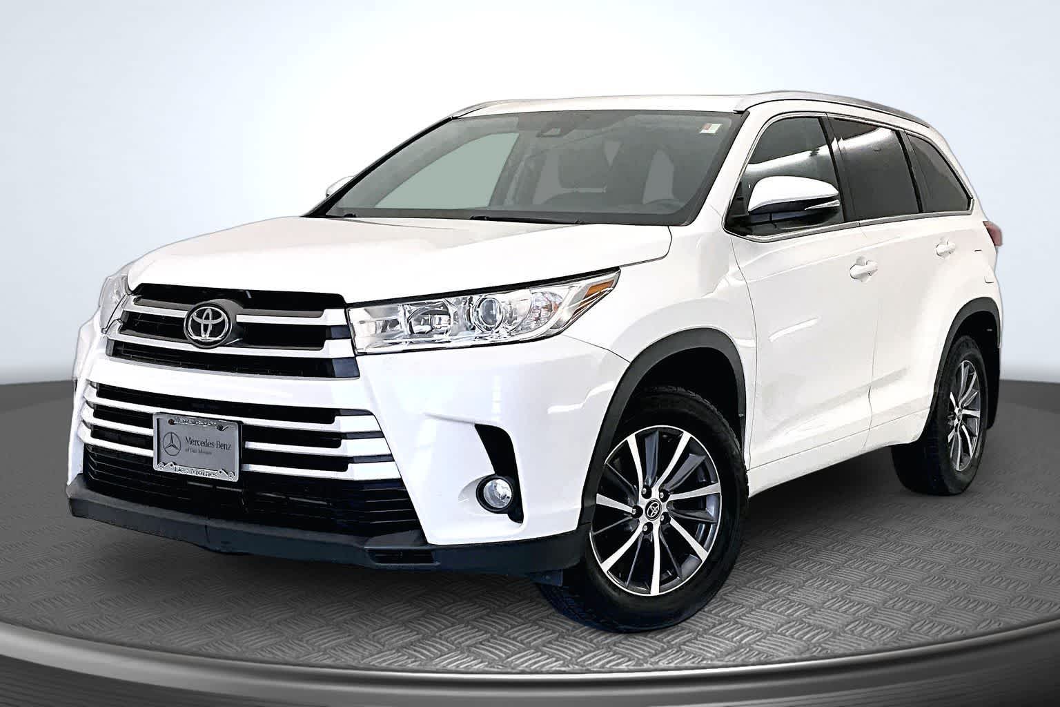 Thumbnail: 2017 Toyota Highlander - 1