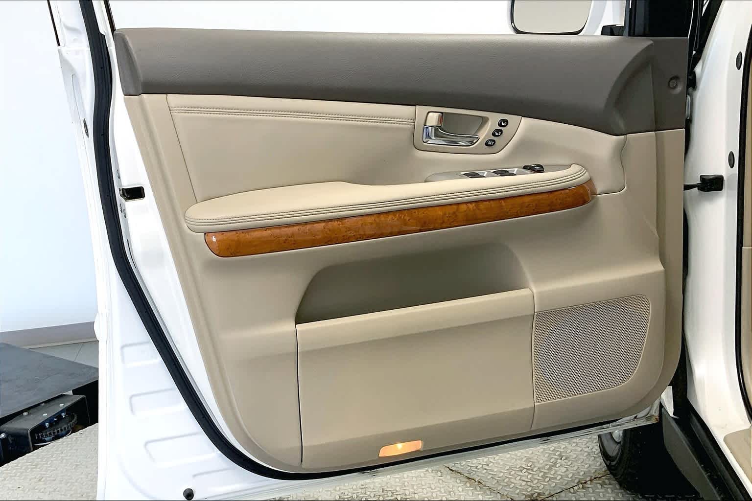 Thumbnail: 2004 Lexus RX - 21