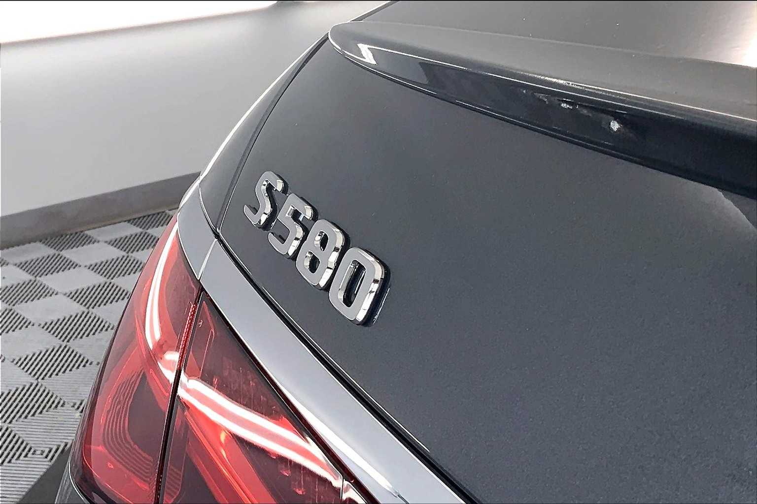 Thumbnail: 2026 Mercedes-Benz S-Class - 7