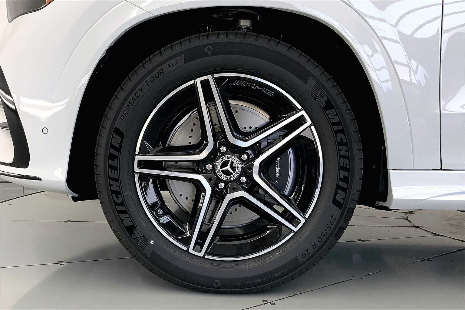 Thumbnail: 2026 Mercedes-Benz GLE - 8