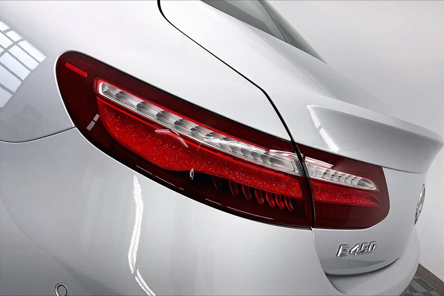 Thumbnail: 2020 Mercedes-Benz E-Class - 24