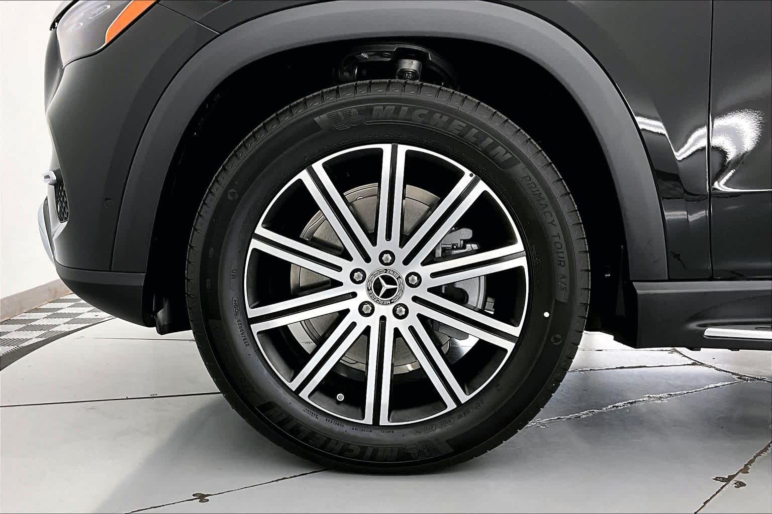 Thumbnail: 2026 Mercedes-Benz GLE - 8