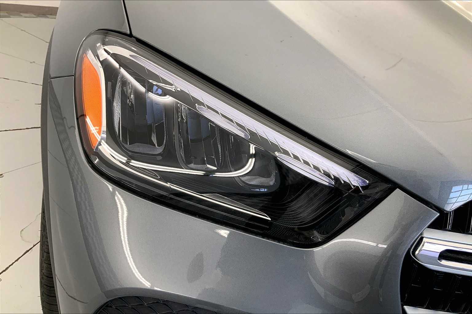 Thumbnail: 2025 Mercedes-Benz GLE - 21