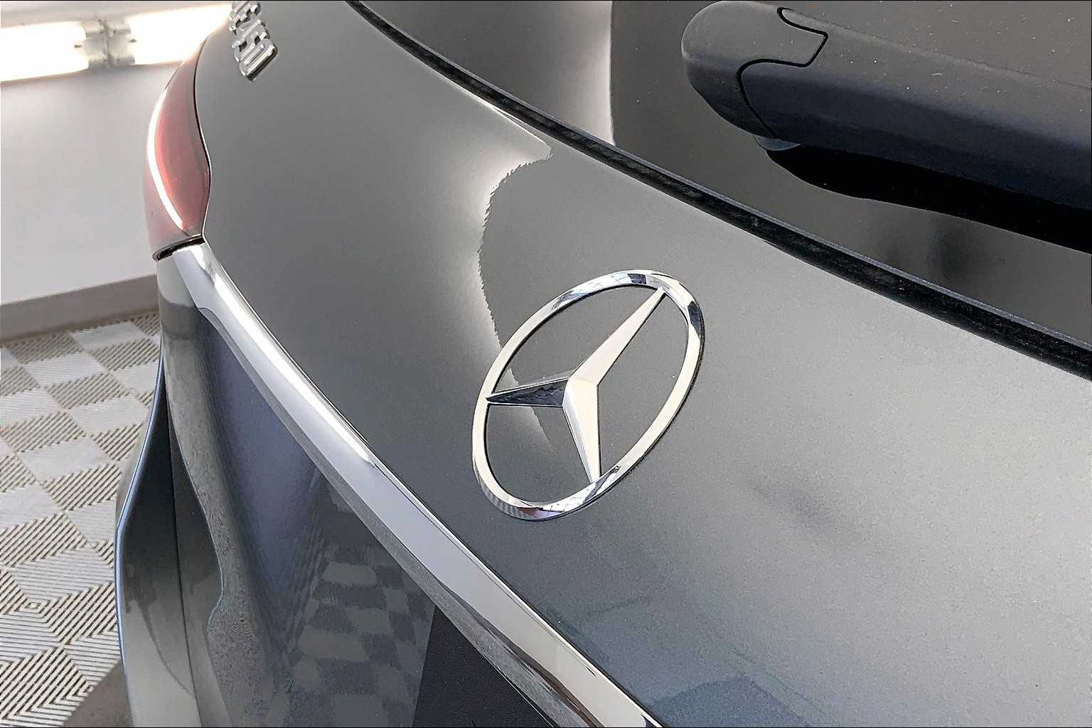 Thumbnail: 2026 Mercedes-Benz GLE - 22