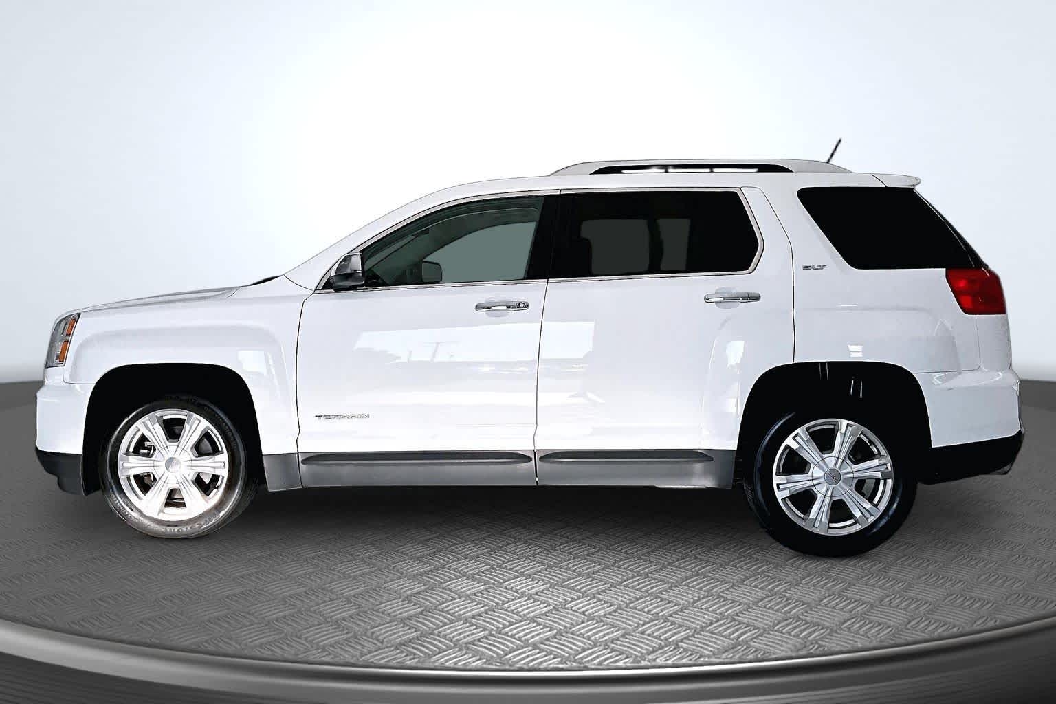 Thumbnail: 2017 GMC Terrain - 3