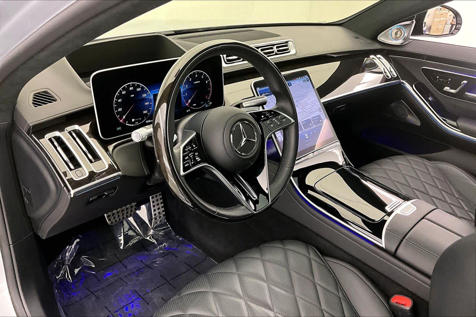 Thumbnail: 2024 Mercedes-Benz S-Class - 2