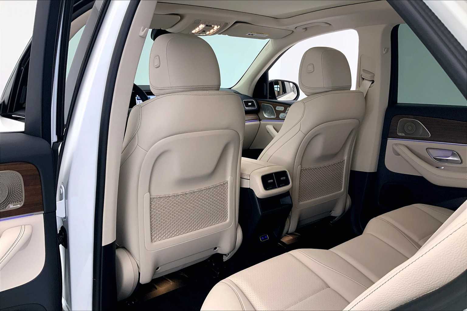 Thumbnail: 2026 Mercedes-Benz GLE - 12