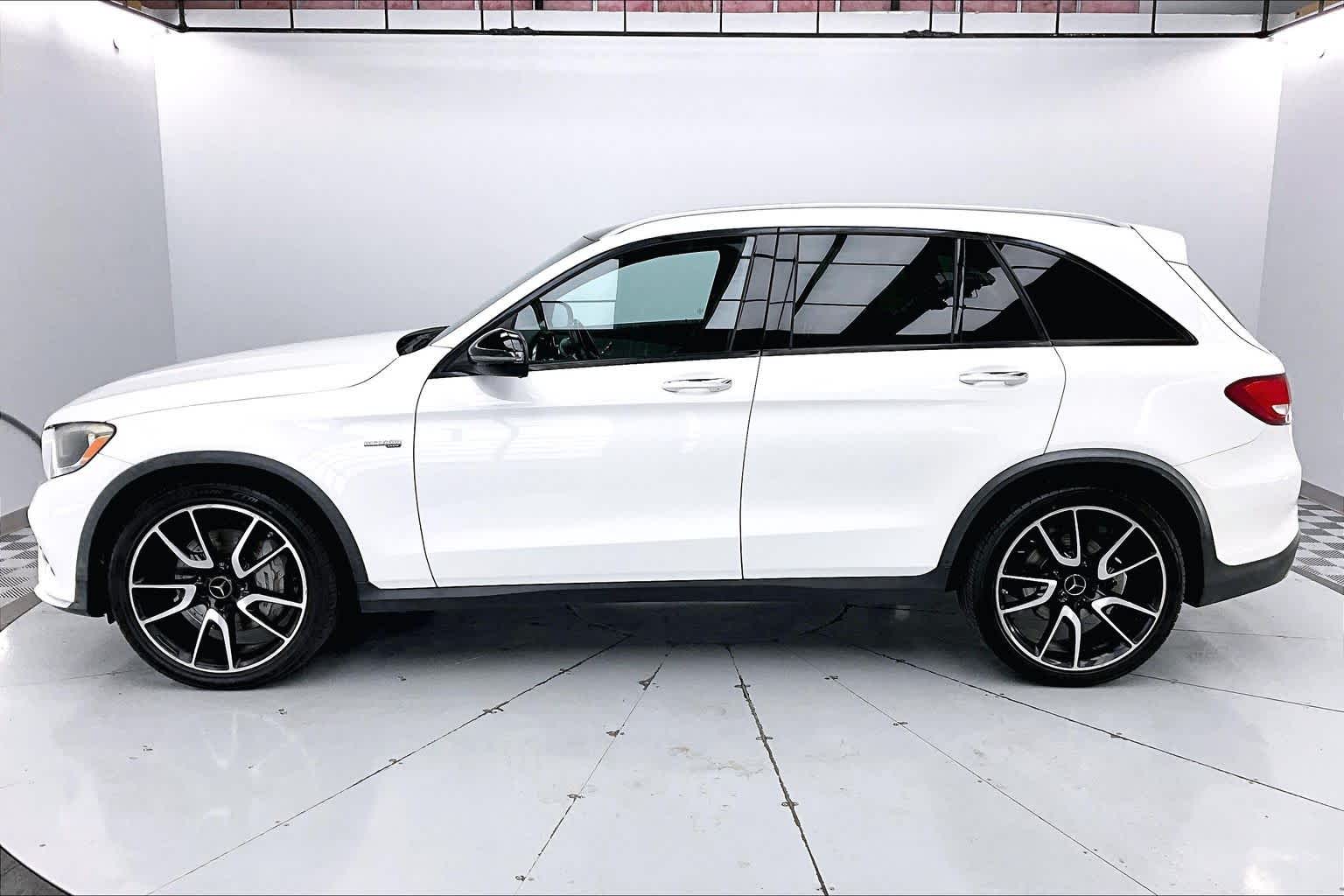Thumbnail: 2017 Mercedes-Benz GLC - 3