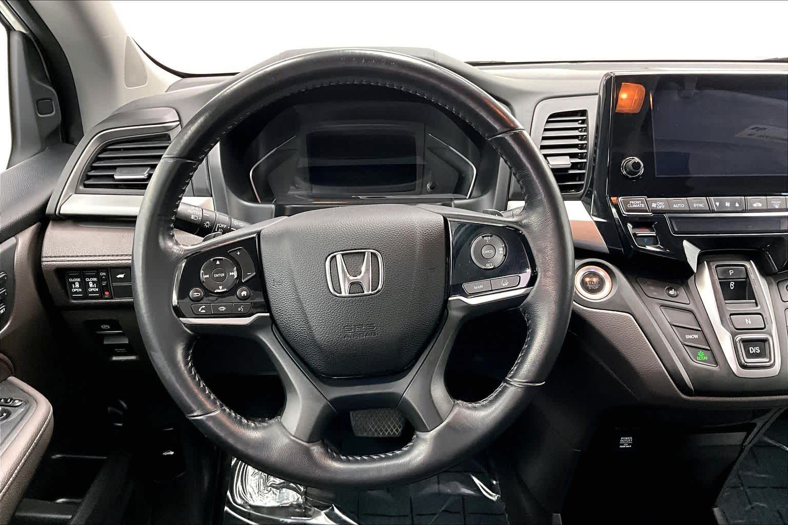 Thumbnail: 2019 Honda Odyssey - 15