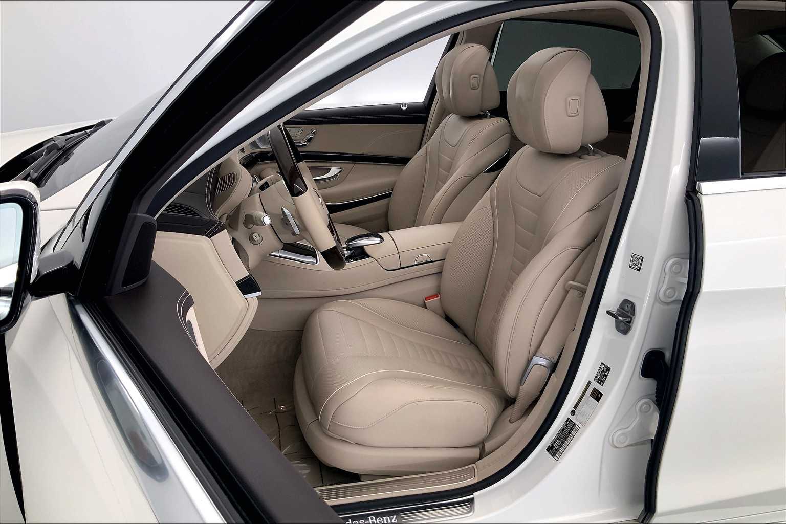 2020 Mercedes-Benz S-Class S 560 4MATIC 11