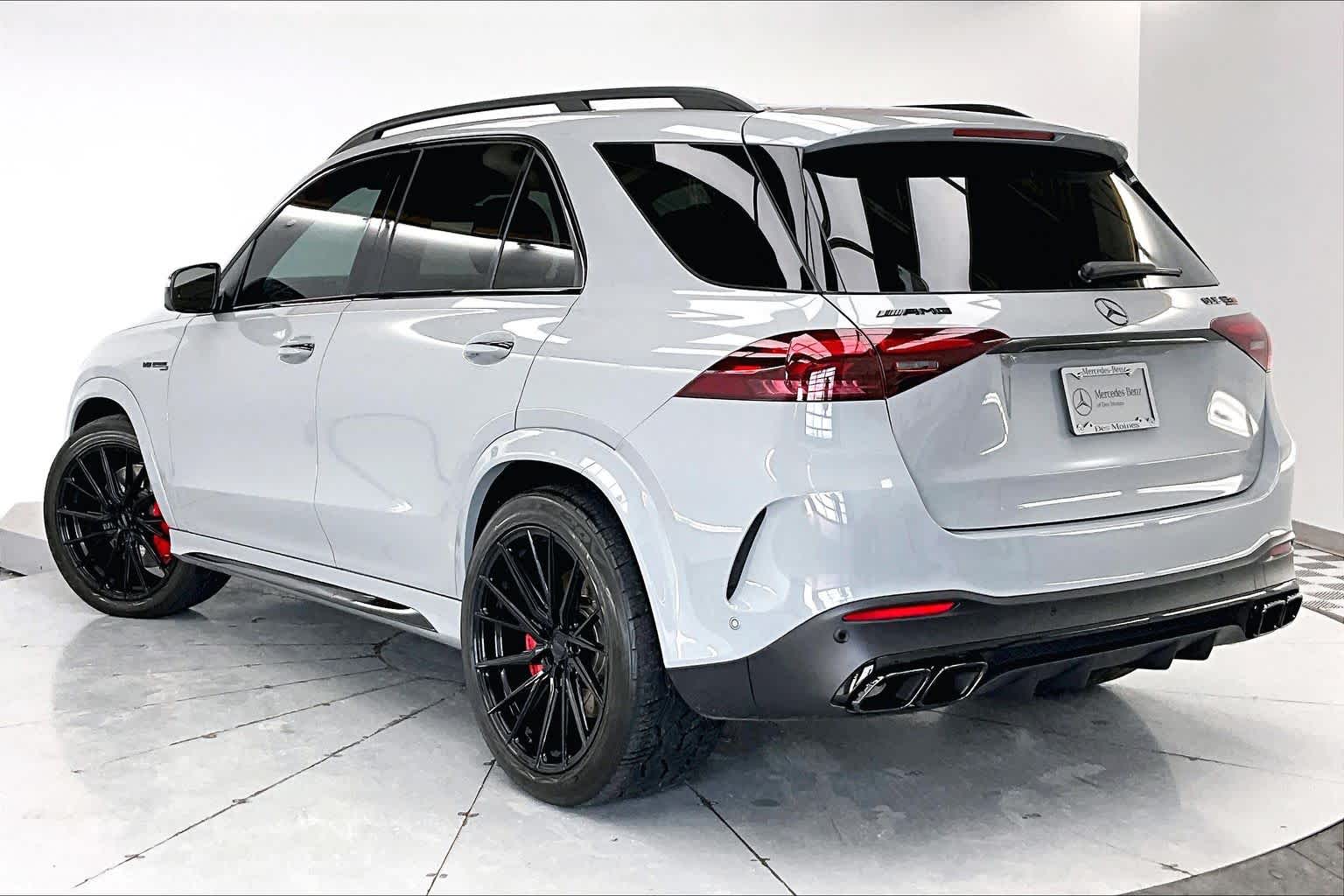 Thumbnail: 2024 Mercedes-Benz GL-Class - 4