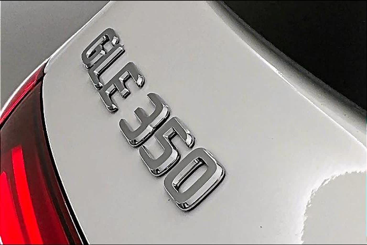 Thumbnail: 2026 Mercedes-Benz GLE - 7