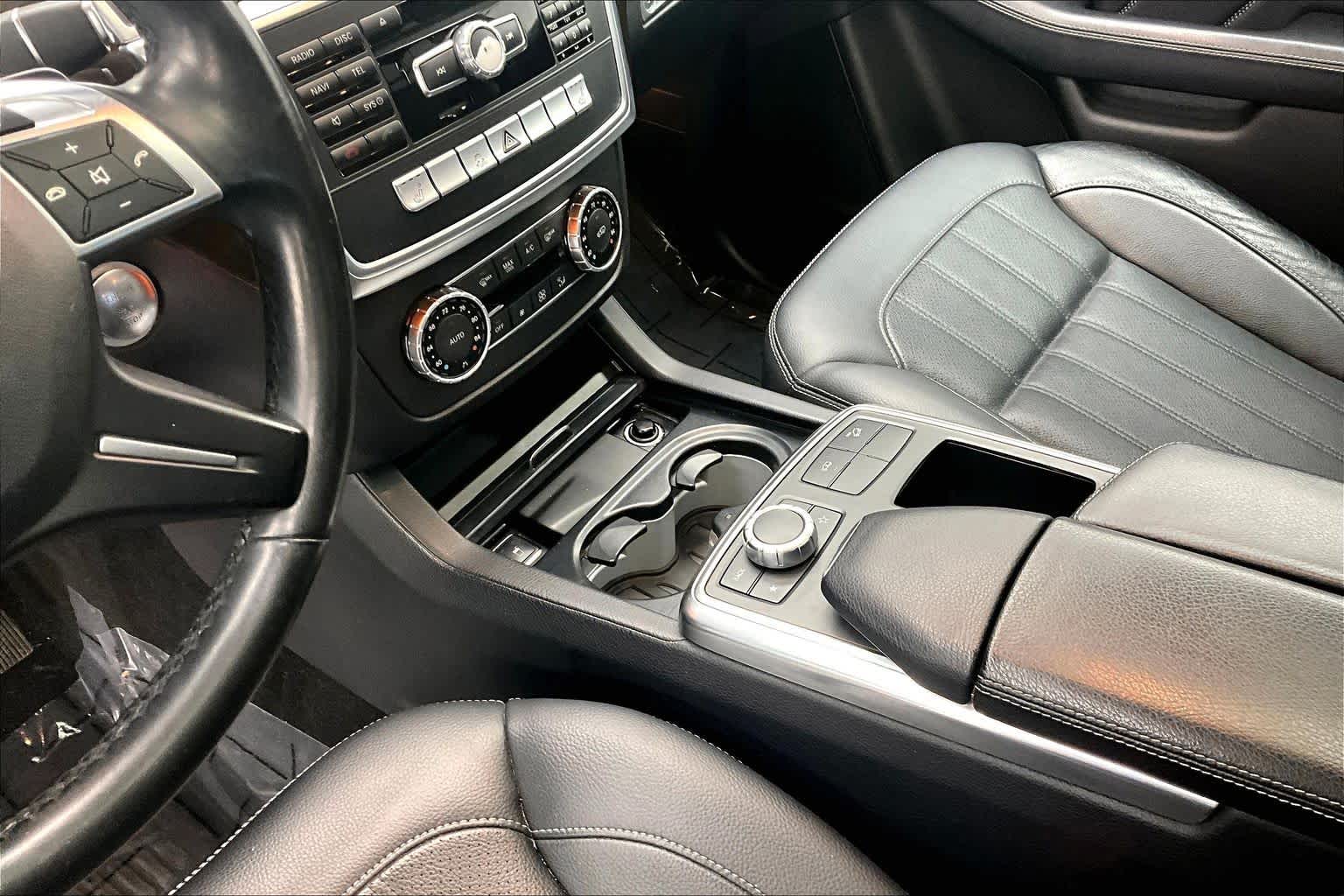 Thumbnail: 2015 Mercedes-Benz GL-Class - 17