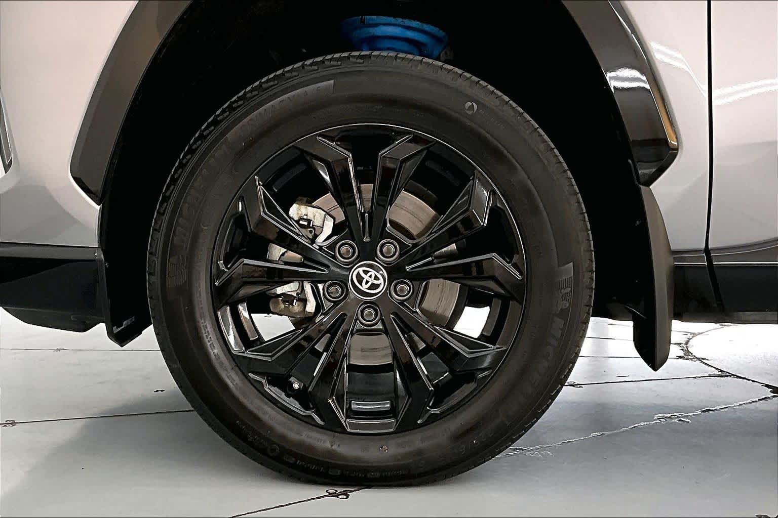 Thumbnail: 2023 Toyota RAV4 - 8