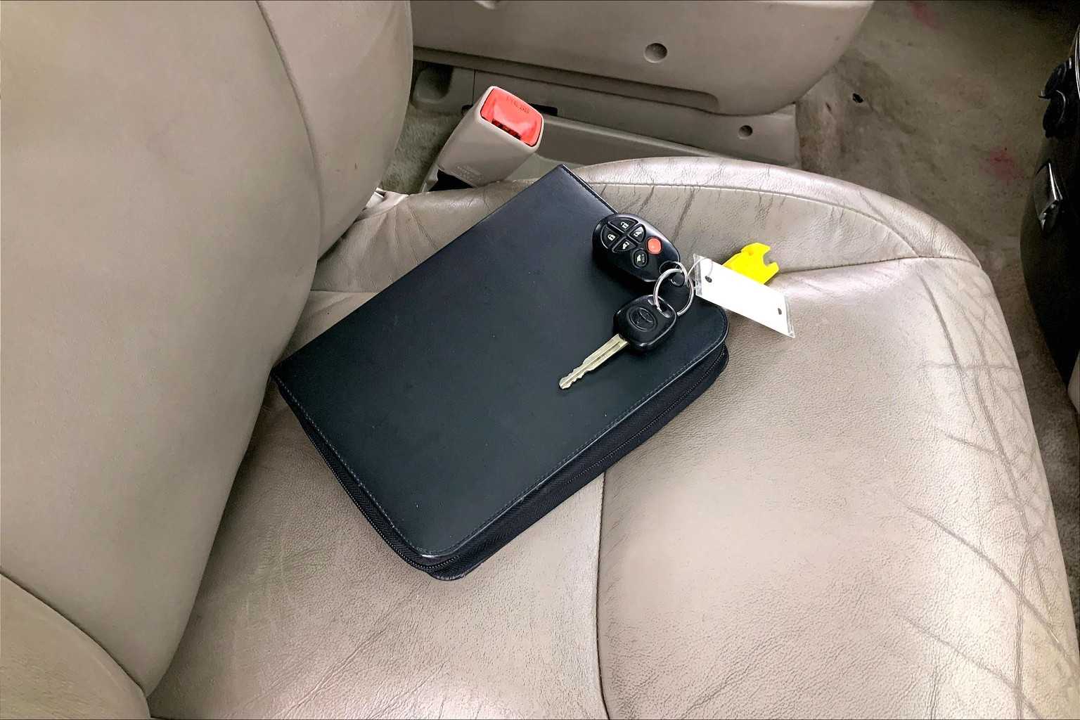 Thumbnail: 2006 Toyota Sienna - 19