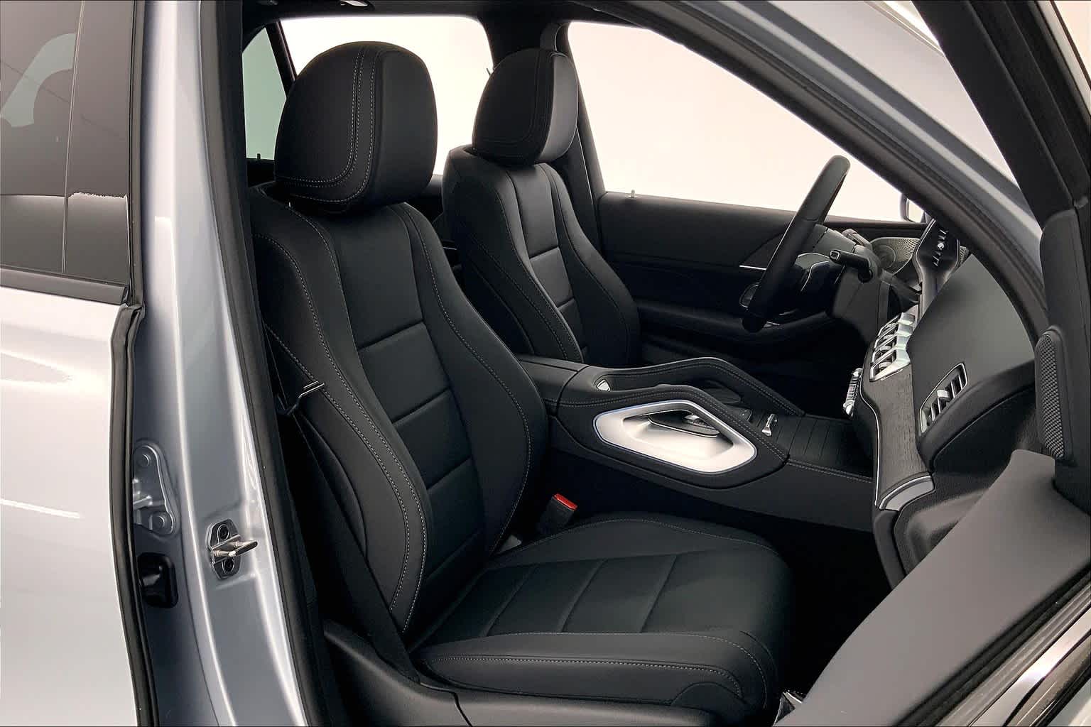 Thumbnail: 2025 Mercedes-Benz GLE - 14