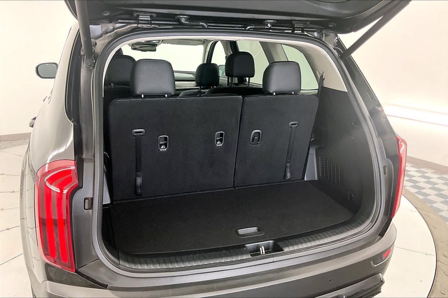 Thumbnail: 2021 Kia Telluride - 19