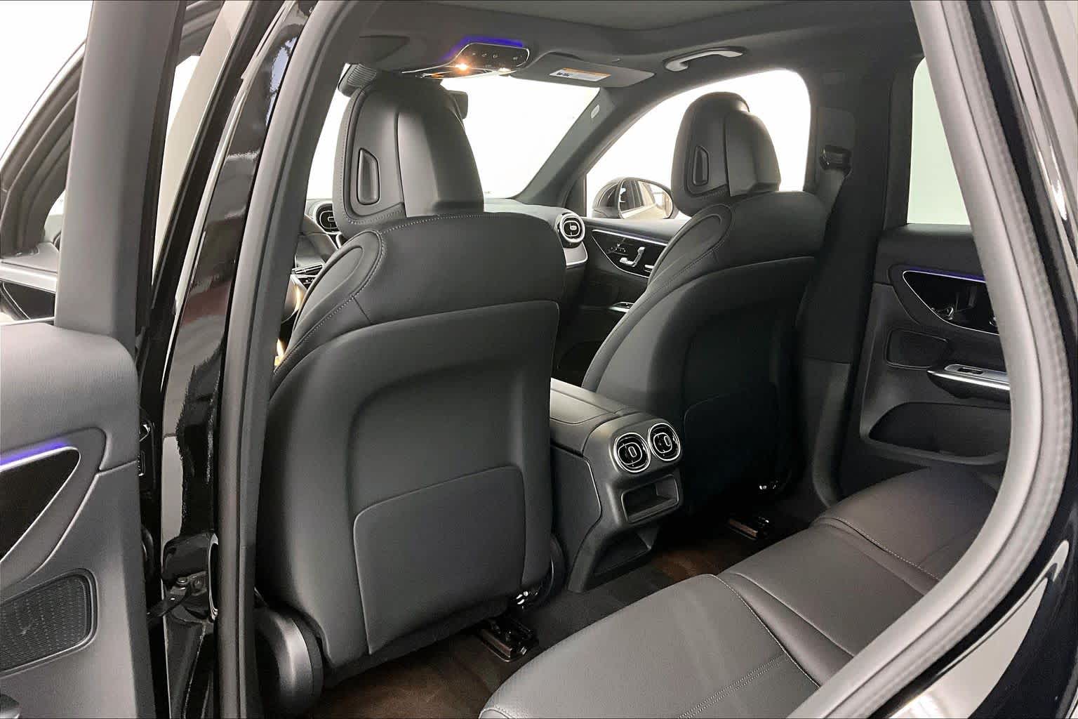 Thumbnail: 2026 Mercedes-Benz GLC - 12